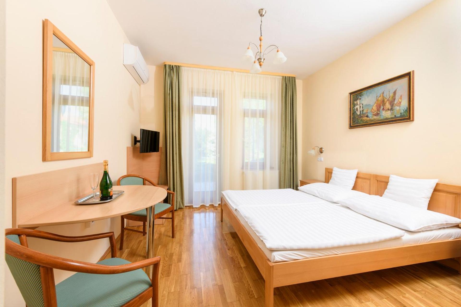 Ametiszt Hotel Harkány Exteriér fotografie